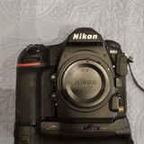 Nikon d850 + γνήσιο battery grip mb-d18